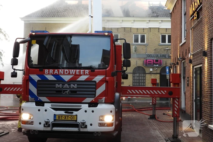 Grote brand in uitgaansgelegenheid