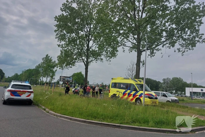 Overstekende scooterrijder aangereden