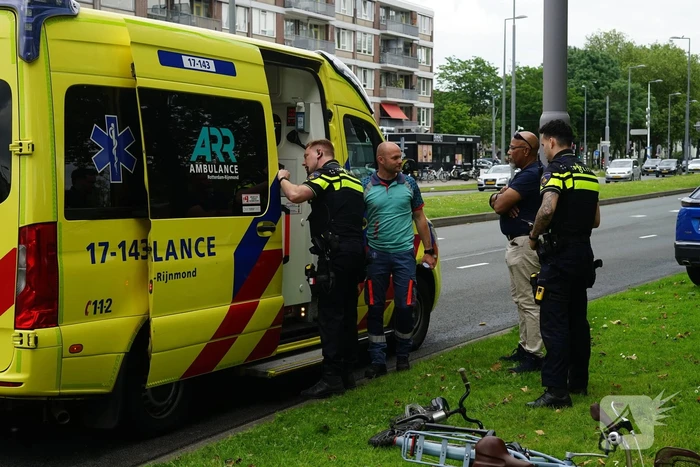 Kind op loopfiets aangereden door automobilist