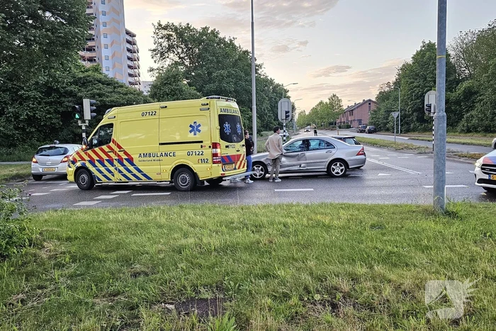 Flinke schade bij ongeval op kruising