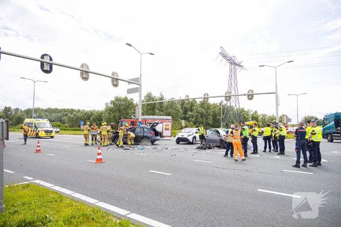 Gewonde bij aanrijding op kruising bij afrit