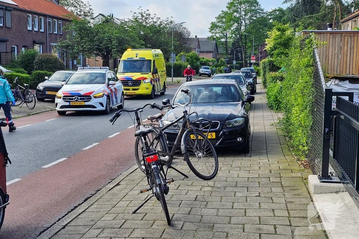 Fietsers komt ten val na uitwijkmanoeuvre