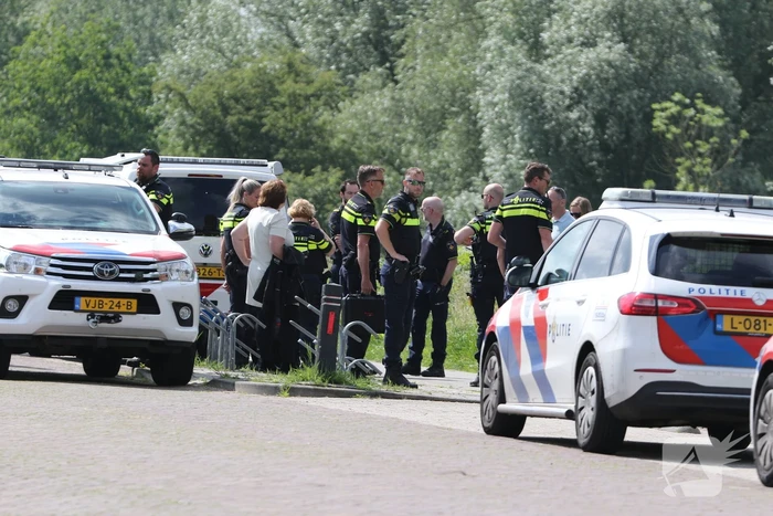 Overleden vrouw in het water aangetroffen