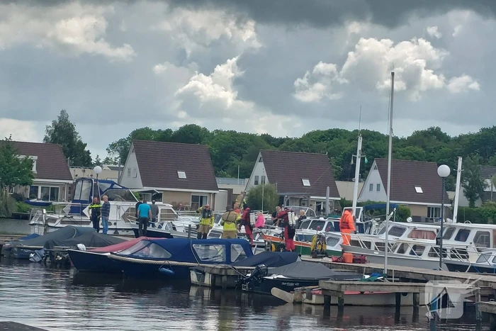 Hulpdiensten ingezet voor te water geraakt persoon