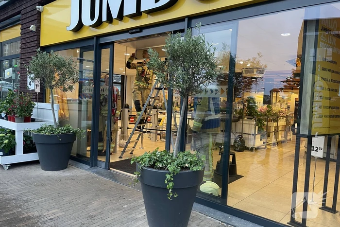 Jumbo ontruimd vanwege brandlucht in airco systeem, blijkt een sigaret te zijn