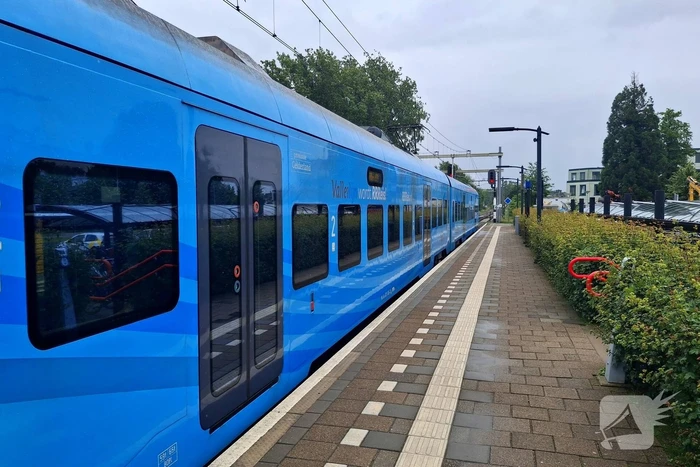 Geen treinen op station Barneveld Centrum door losse bovenleiding