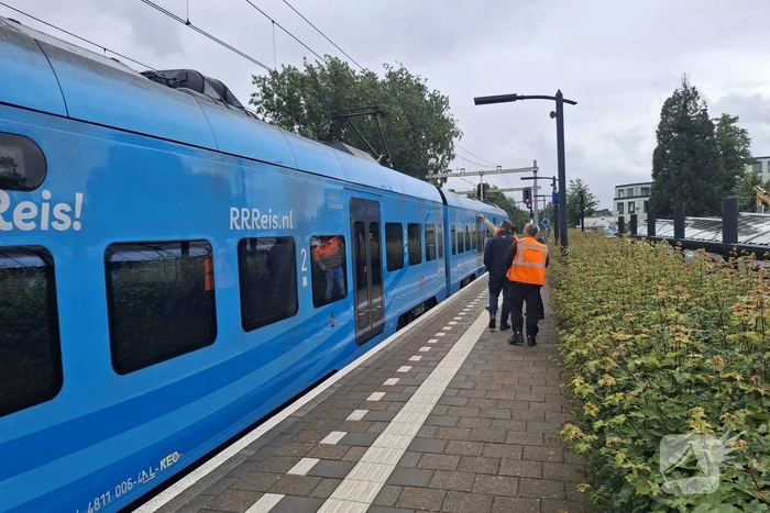 Geen treinen op station Barneveld Centrum door losse bovenleiding