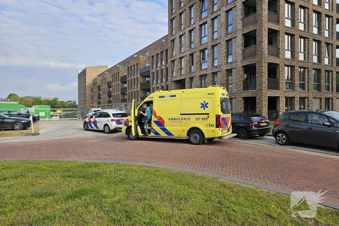 Traumahelikopter voor reanimatie in woning
