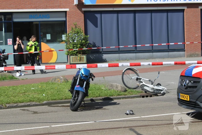 Fietser gewond bij aanrijding met motorrijder