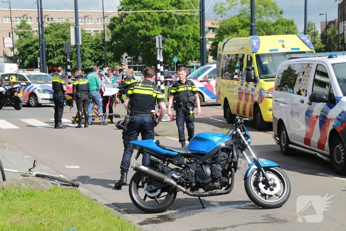 Fietser gewond bij aanrijding met motorrijder