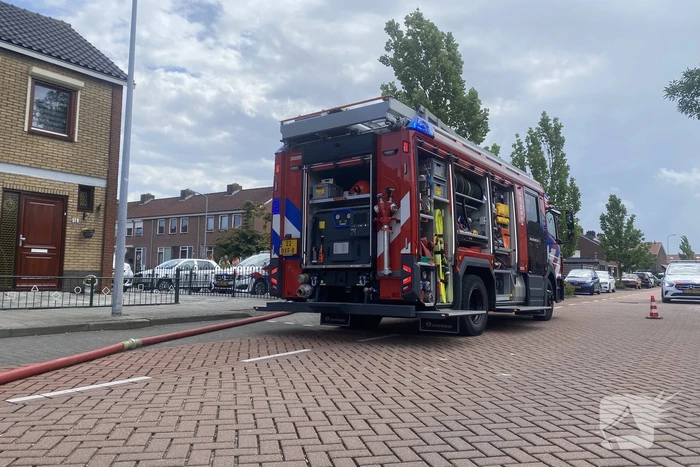 Brand in schuur snel onder controle
