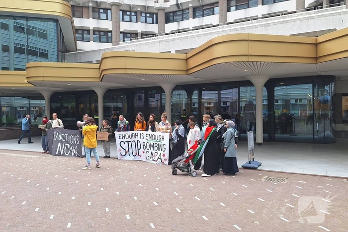 Pro Palestina demonstratie voor Tweede Kamer gebouw
