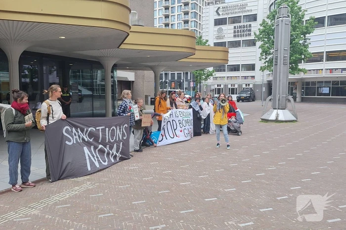 Pro Palestina demonstratie voor Tweede Kamer gebouw