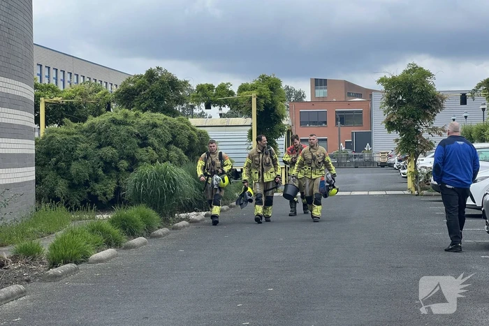 Gasfles explodeert bij buitenbrand