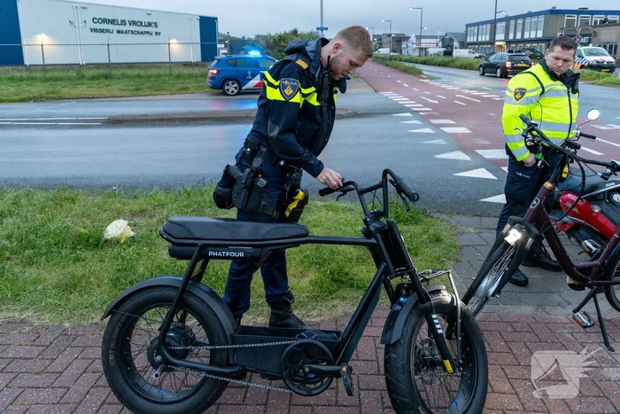 Opzittenden fatbike gewond bij botsing met auto