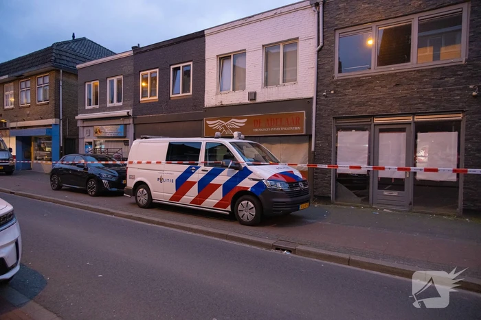 Specialistisch politieteam valt horecazaak binnen