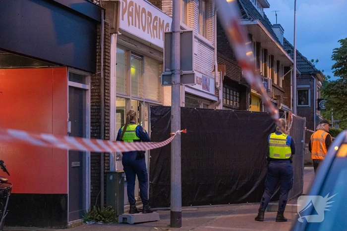 Specialistisch politieteam valt horecazaak binnen