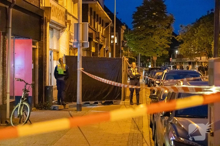 Specialistisch politieteam valt horecazaak binnen