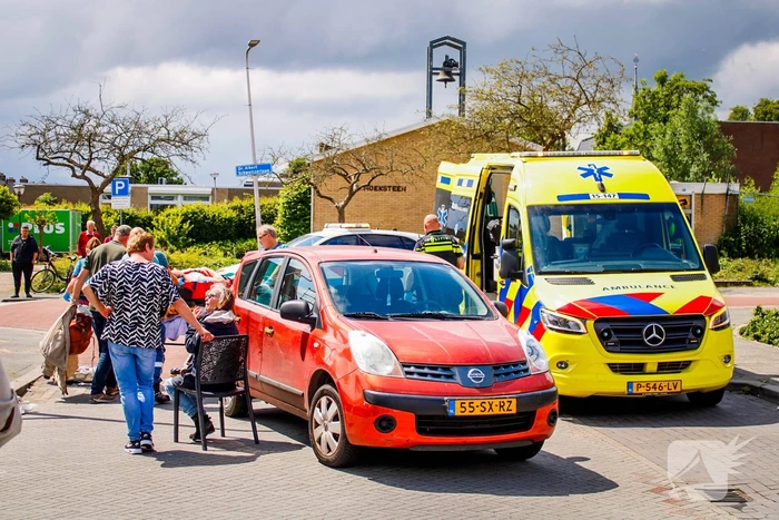 Fietser zwaargewond bij aanrijding met auto