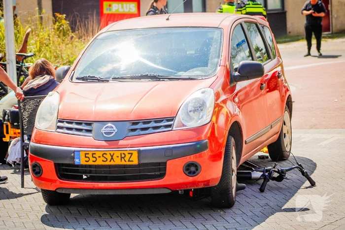 Fietser zwaargewond bij aanrijding met auto