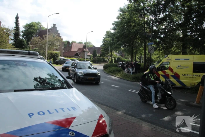 Brommobiel klapt op fietser