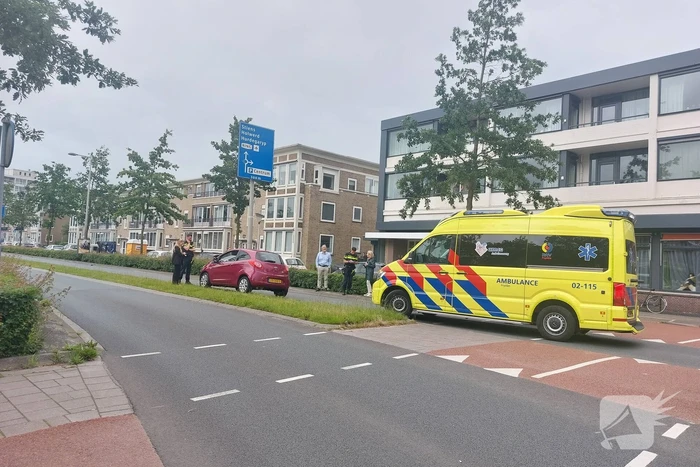 Fietser gewond bij botsing met auto