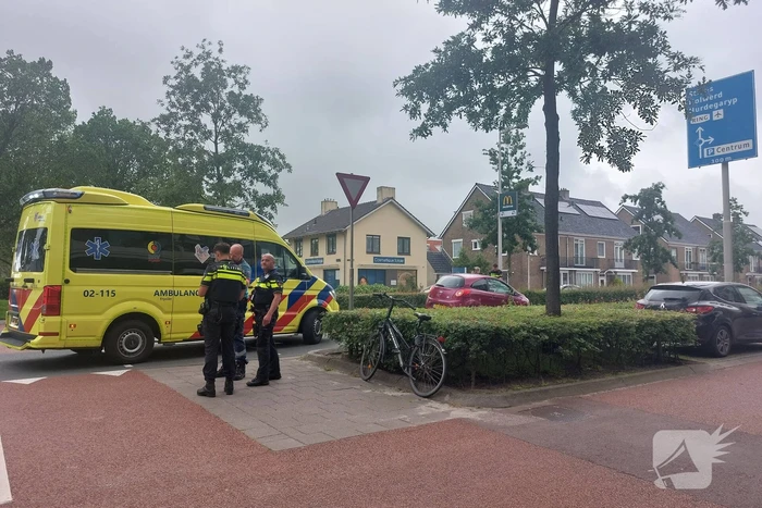 Fietser gewond bij botsing met auto