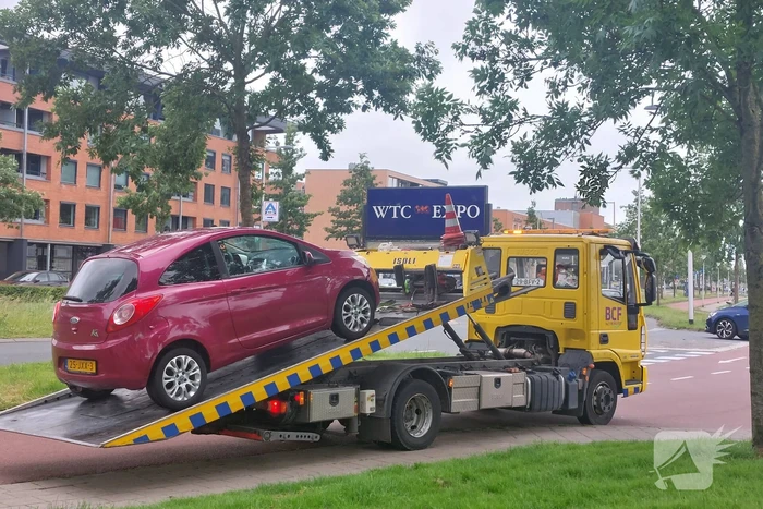 Fietser gewond bij botsing met auto