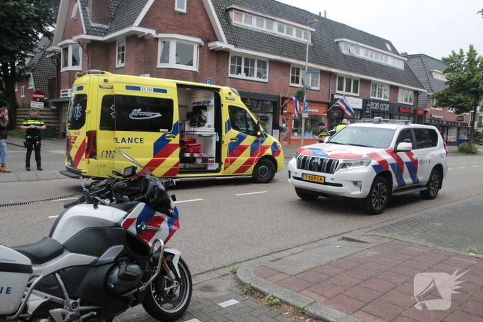 Fietser ernstig gewond bij botsing met auto