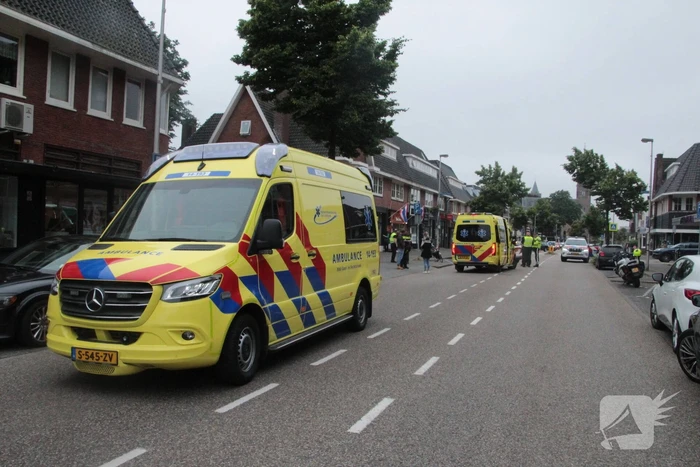 Fietser ernstig gewond bij botsing met auto