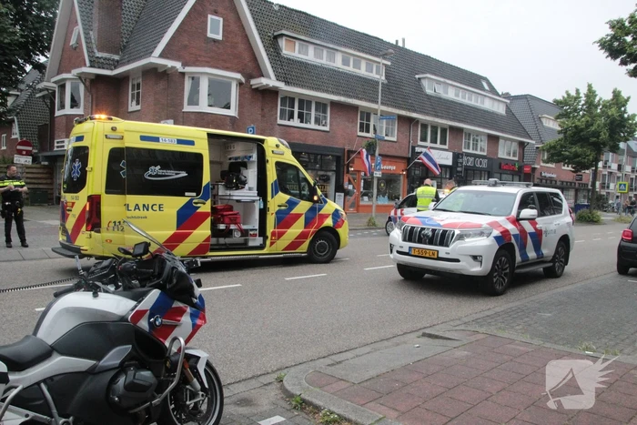 Fietser ernstig gewond bij botsing met auto