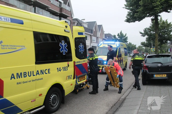 Fietser ernstig gewond bij botsing met auto