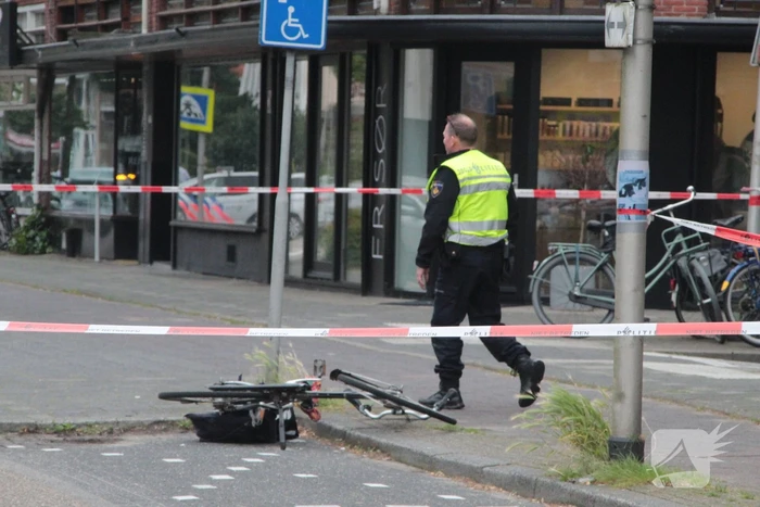 Fietser ernstig gewond bij botsing met auto