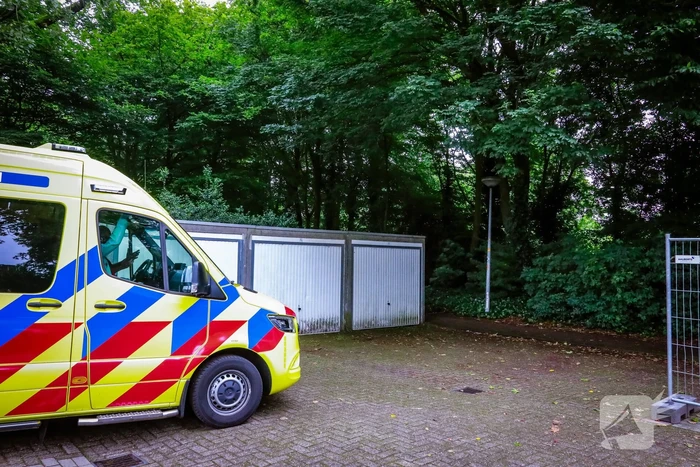 Gewonde bij ongeval met auto in garagebox