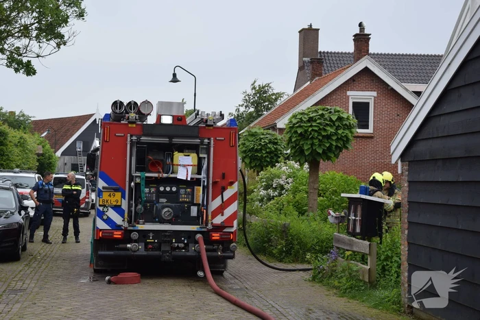 Felle brand verwoest schuur bij woning