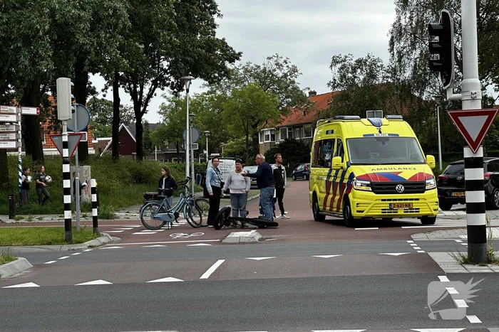 Fatbiker komt ten val na aanrijding met auto