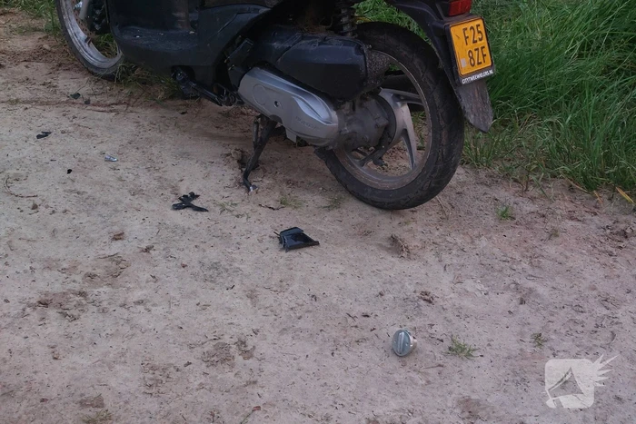 Verdachten gestolen scooters slaan op de vlucht