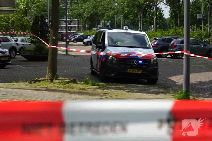 Persoon zwaargewond na val van hoogte