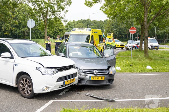 Bestuurder gewond bij botsing onderaan afrit