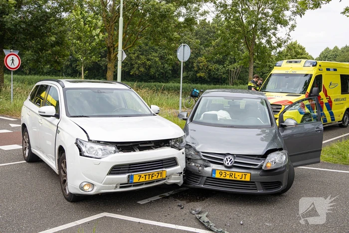 Bestuurder gewond bij botsing onderaan afrit