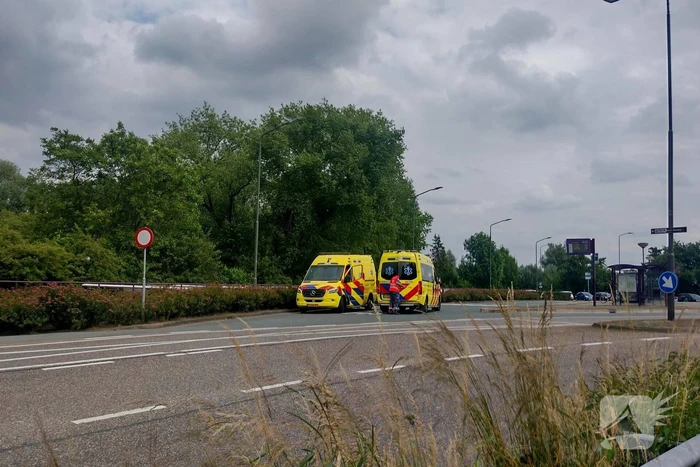 Traumahelikopter landt langs snelweg voor rendez-vous