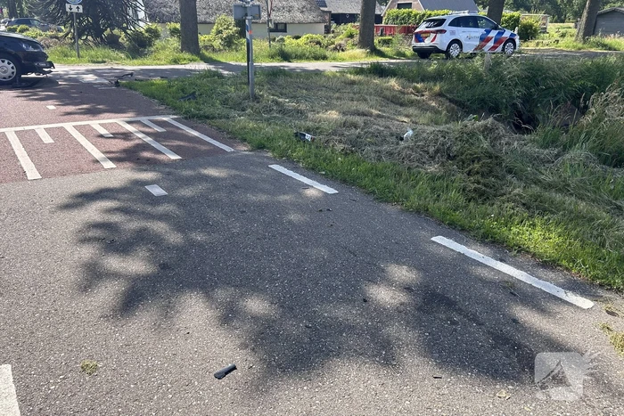 Ongeval tussen auto en brommer op kruising