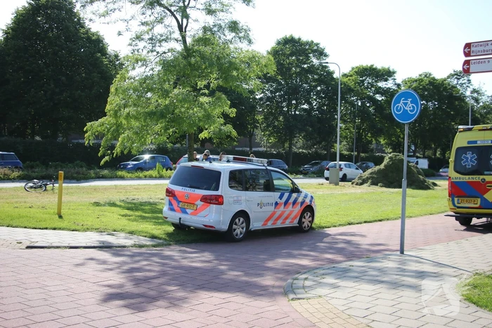 Weer een fietser aangereden op rotonde