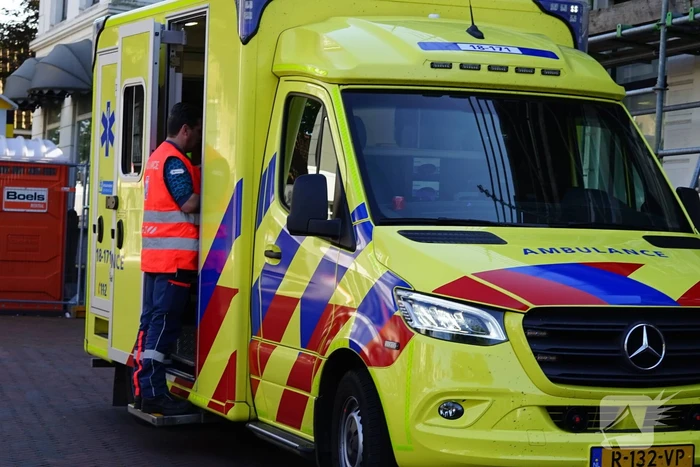Scooterrijder gewond bij botsing met auto