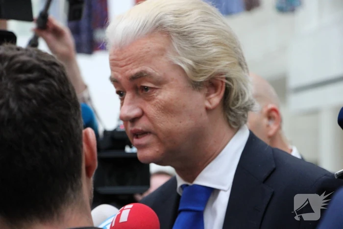 PVV-leider Wilders brengt stem uit voor Europees Parlementsverkiezing