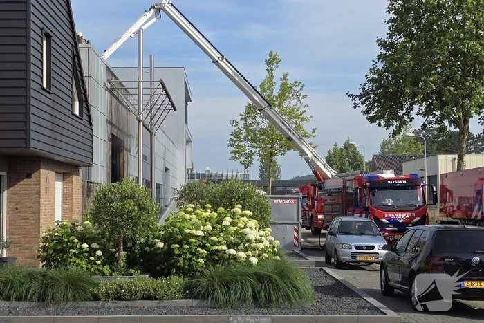 Bedrijf ontruimd door brand in bedrijfshal