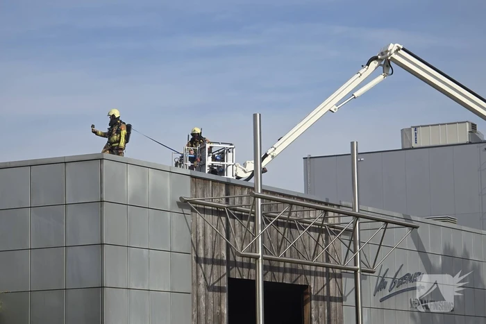 Bedrijf ontruimd door brand in bedrijfshal