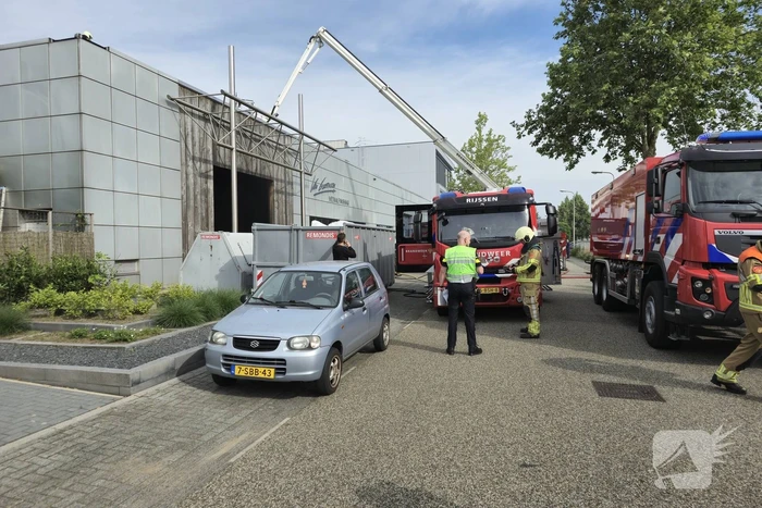 Bedrijf ontruimd door brand in bedrijfshal