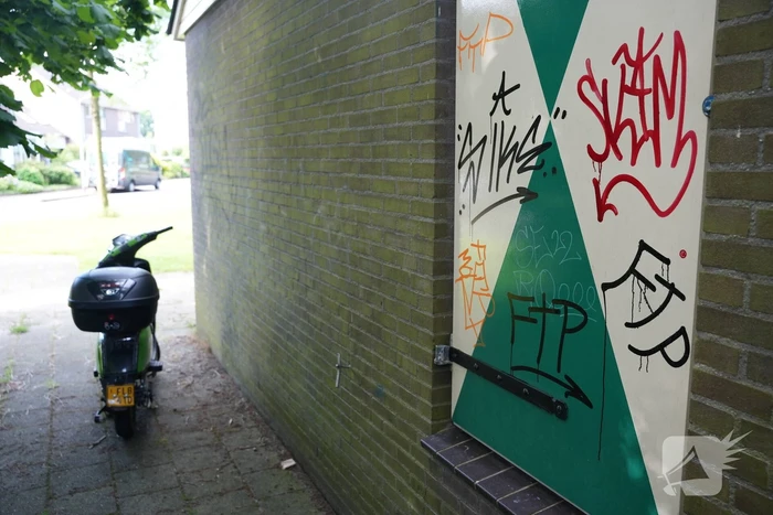 Bekladding aan pand van scouting