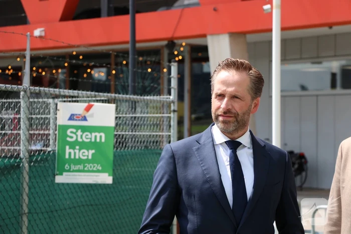 Hugo de Jonge brengt stem uit voor Europees Parlementsverkiezing